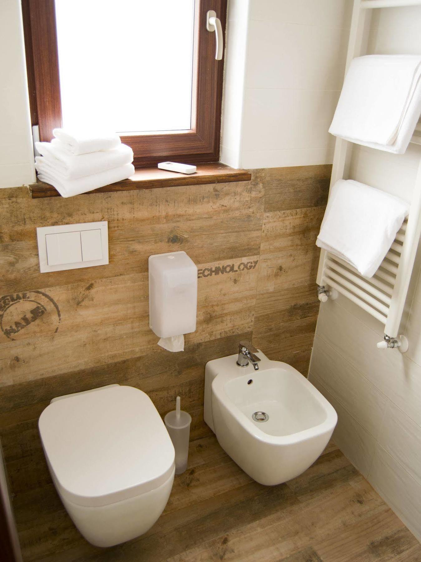 Sleep'N Go Hotel Фиумичино Екстериор снимка