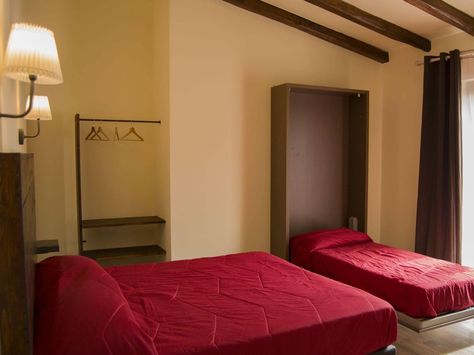 Sleep'N Go Hotel Фиумичино Екстериор снимка