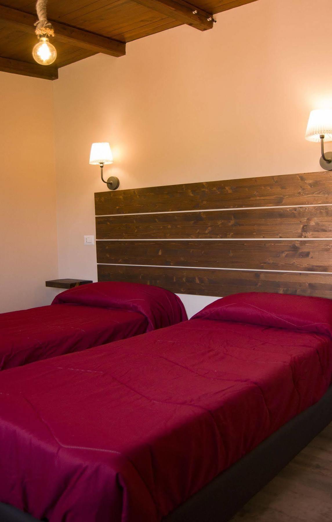 Sleep'N Go Hotel Фиумичино Екстериор снимка